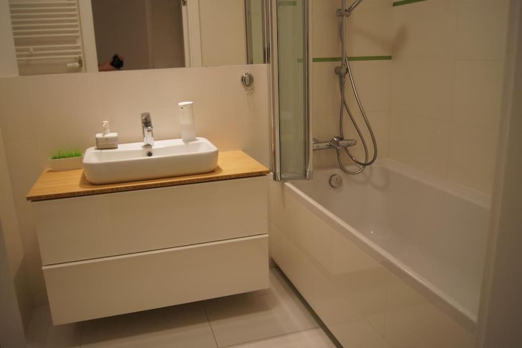 Cichy, Nowoczesny, Komfortowy Przy Galerii Mokotow Apartment วอร์ซอ ภายนอก รูปภาพ