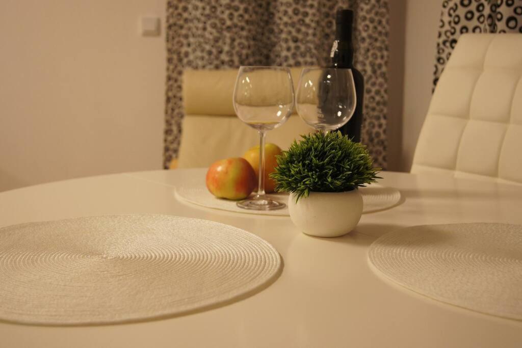 Cichy, Nowoczesny, Komfortowy Przy Galerii Mokotow Apartment วอร์ซอ ภายนอก รูปภาพ